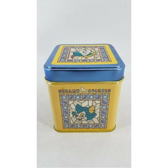 Lot of Tokyo Disney Collectibles - Aladdin Genie + Pinocchio Cookie Tins Japan - Picture 5 of 7